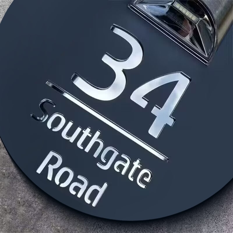 Double-layered hollow acrylic house plate detail