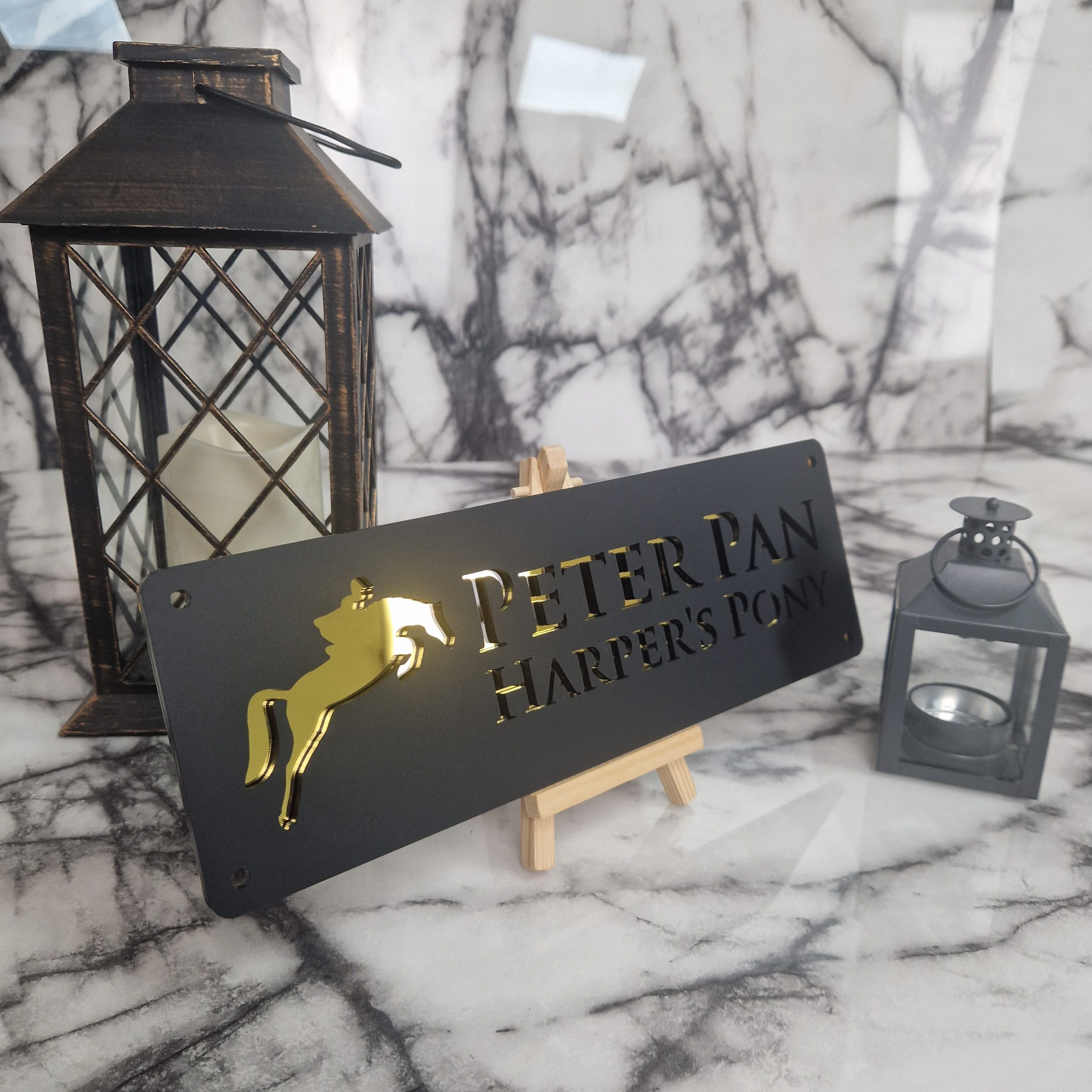 Personalized laser-cut horse stable name plaque – view 17