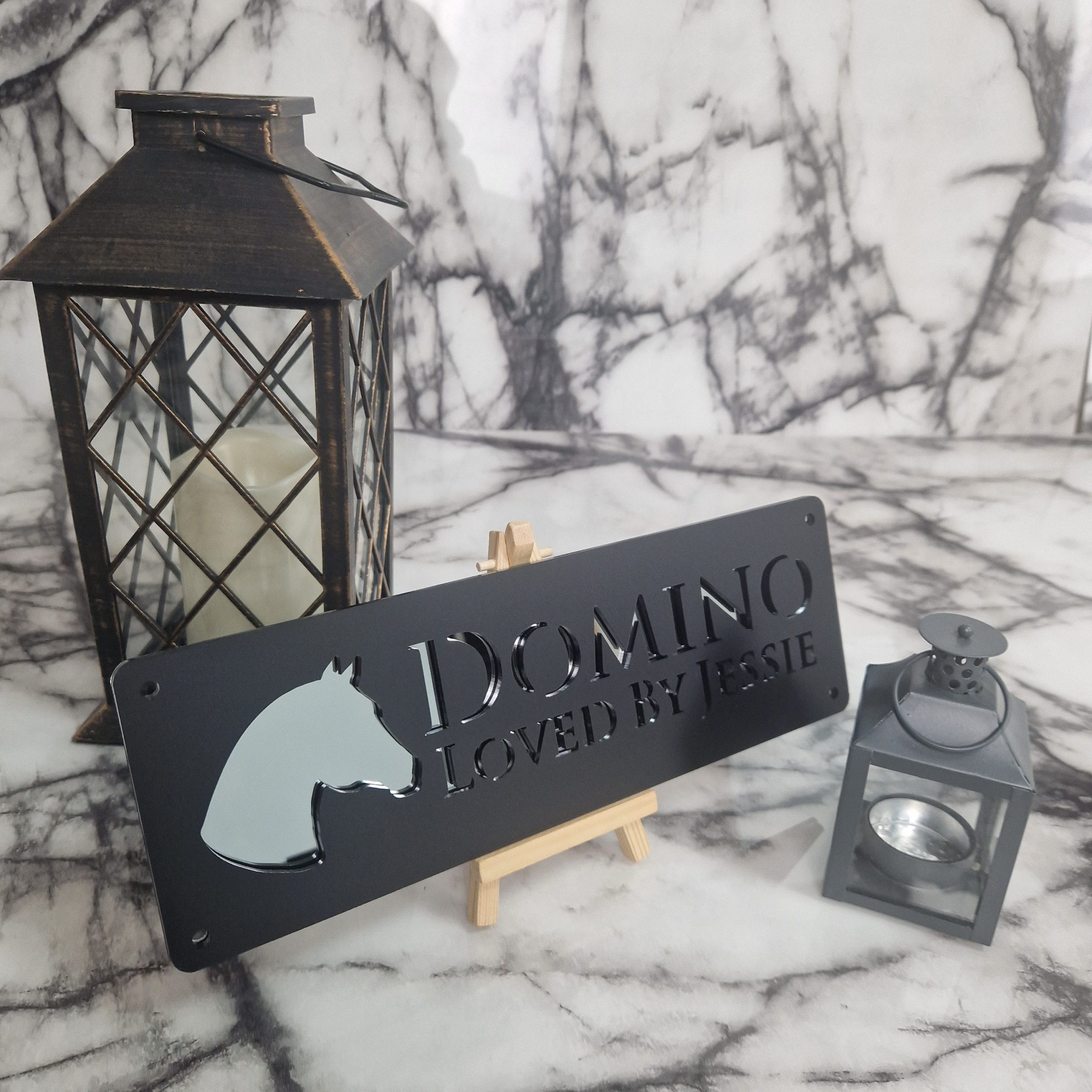 Personalized laser-cut horse stable name plaque – view 5